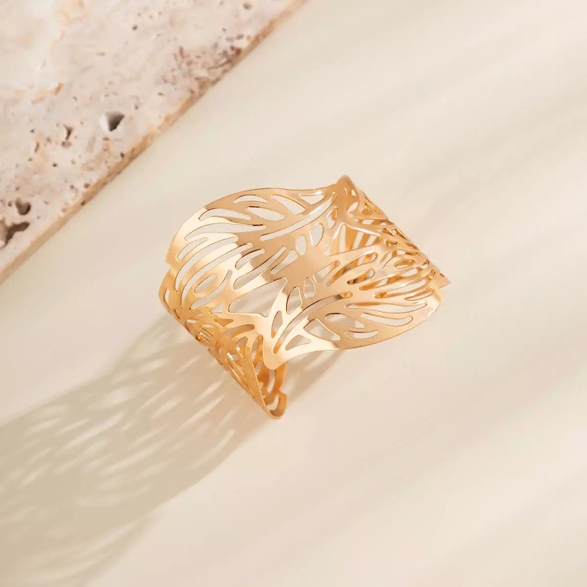 Bracelet feuillage ajouré, bijou en plaqué or 585 (14 carats)