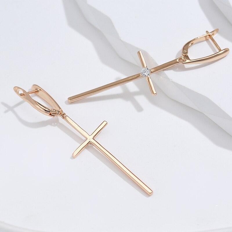 Boucles d'oreilles croix zircons blancs, bijou en plaqué or rose 585 (14 carats) et zircons naturels