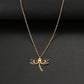 collier avec pendentif ajouré représentant une libellule